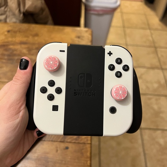 OLED switch - Picture 2 of 3